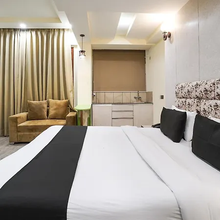 Hotel City Grand